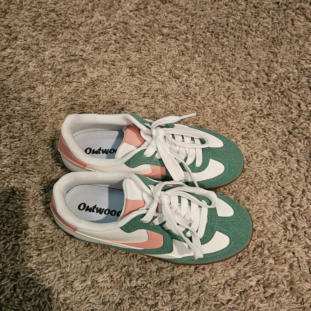 Outwood Green and Pink Sneakers Size 4/5